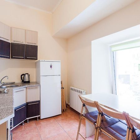 Apartment At Malaya Zhytomyrska 5 Kiev Buitenkant foto