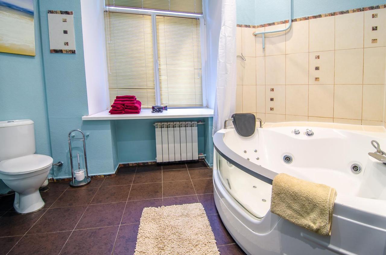 Apartment At Malaya Zhytomyrska 5 Kiev Buitenkant foto